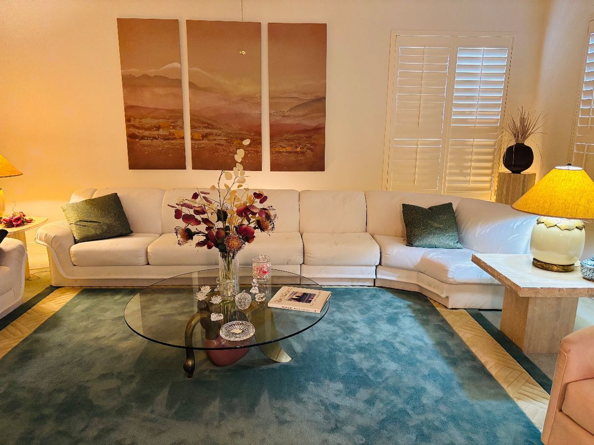 Items on offer in The Villages, FL — Tinabell @ Springdale Royal Oak