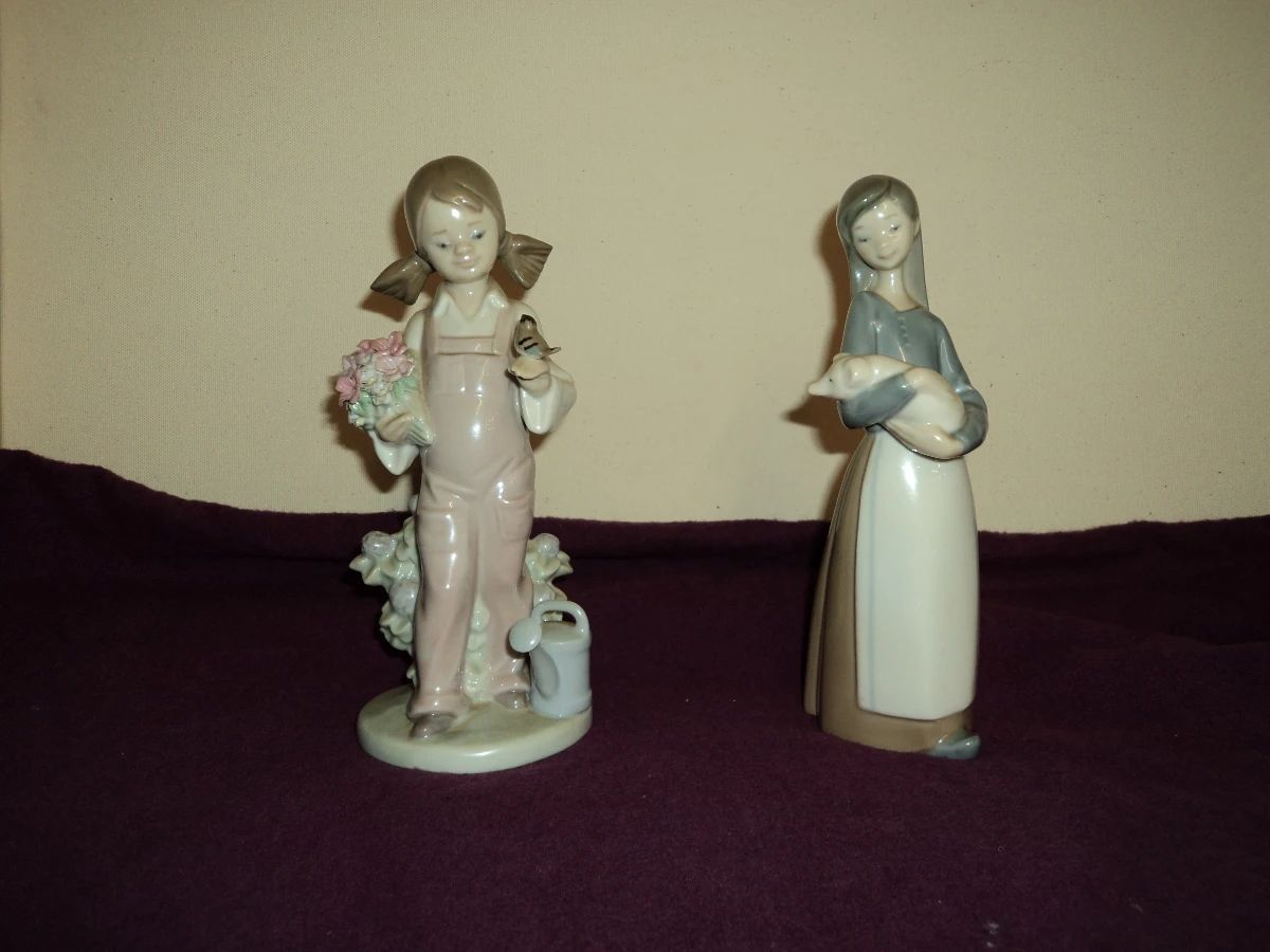 Items on offer in Saint Cloud, FL — COLLECTOR ESTATE SALE AND MORE