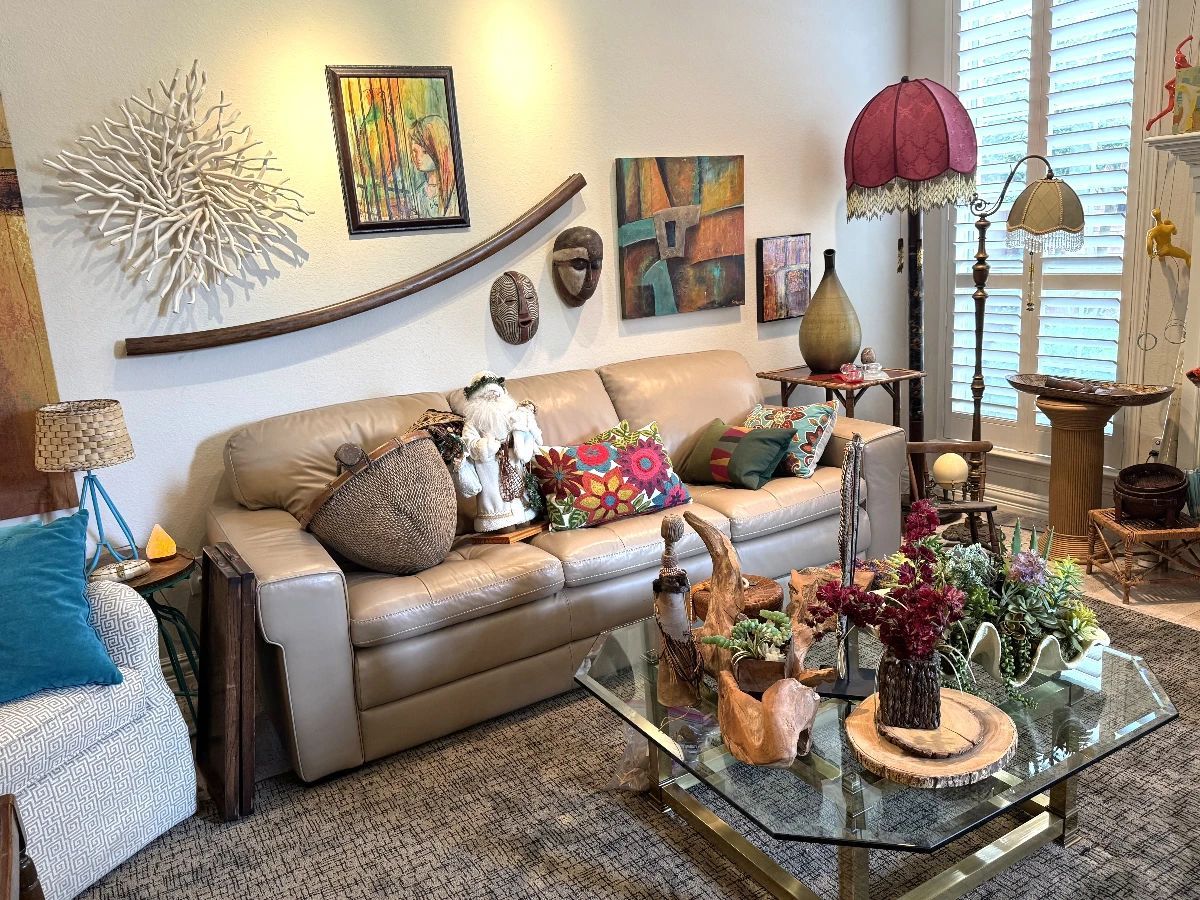 Items on offer in Dallas, TX — Just Let Lynn Do It! Estate Sale, Royal Lane Village, Dallas Oct.16/17 9-3