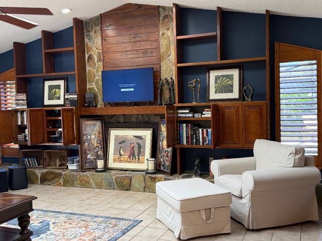 Items on offer in Seffner, FL — Seffner 2 Day Estate Sale Hosted by Fresh Start Estate Liquidators
