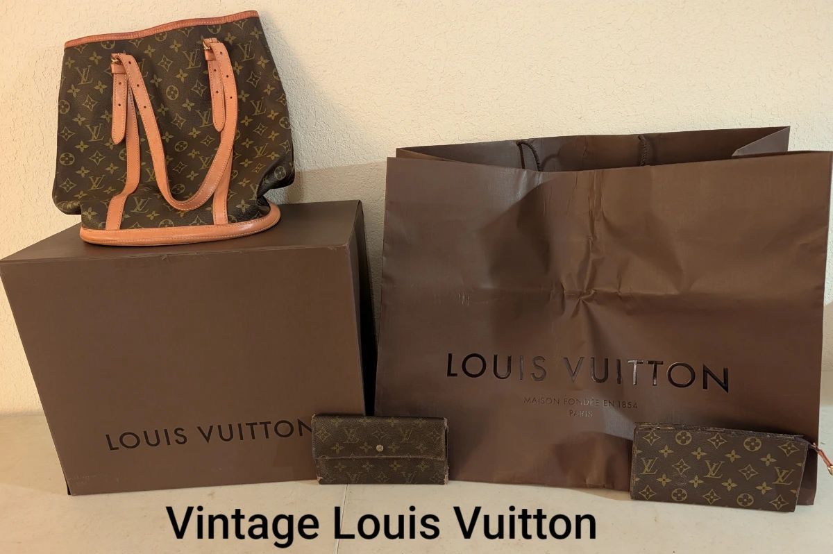 Items on offer in Garland, TX — Garland Pebble Creek Estate Sale