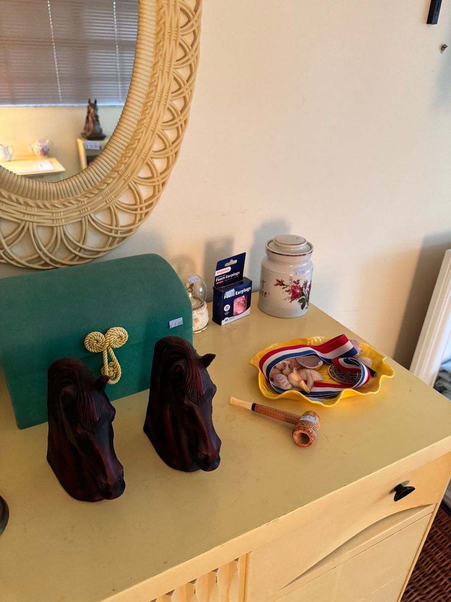 Items on offer in Ocala, FL — Estate Sale in SE Ocala