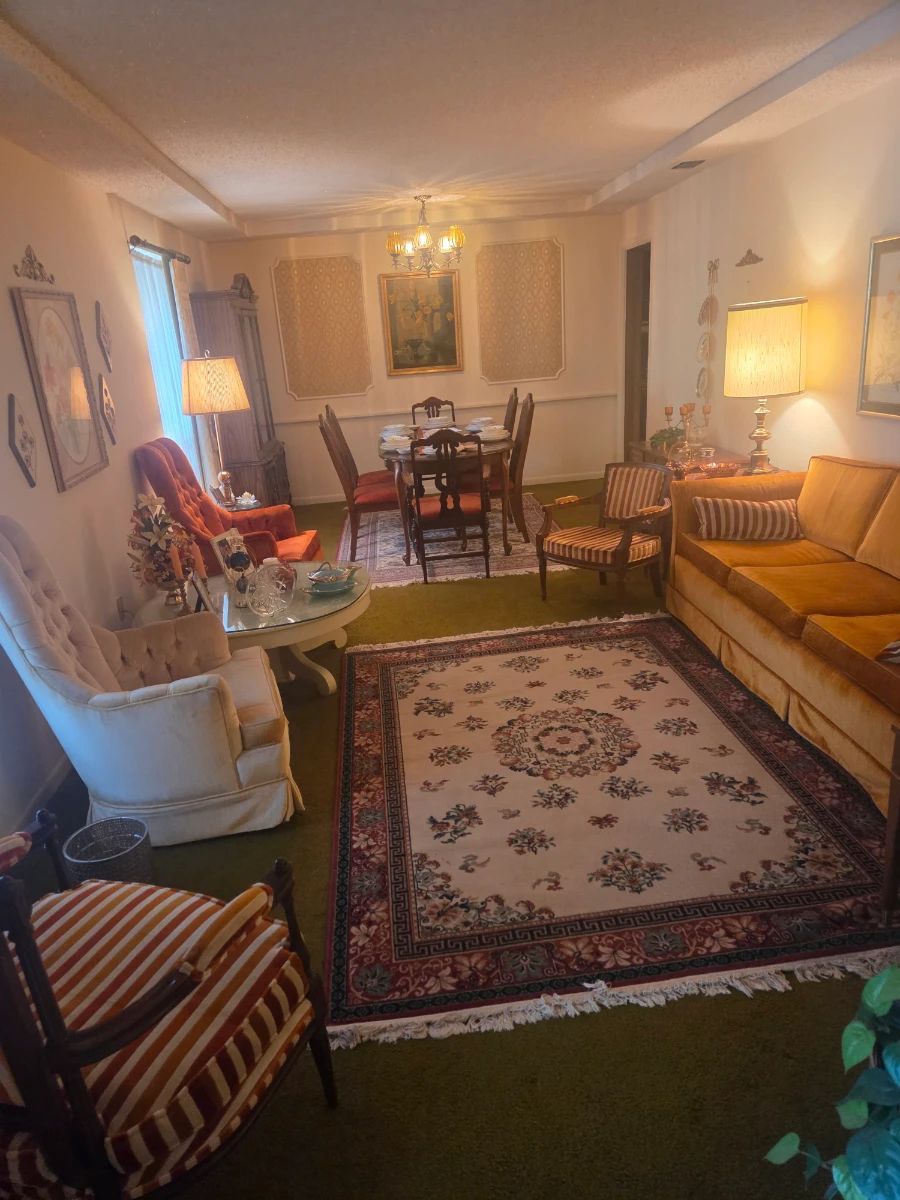 Items on offer in Benbrook, TX — B.E.S.T Estate Sales Mid Century Modern and More!
