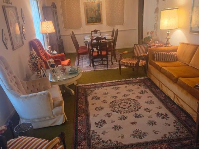 Items on offer in Benbrook, TX — B.E.S.T Estate Sales Mid Century Modern and More!
