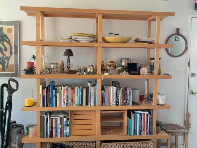 Items on offer in Lake Forest, CA — Lake Forest Estate Sale by SoCal Home Clear Outs