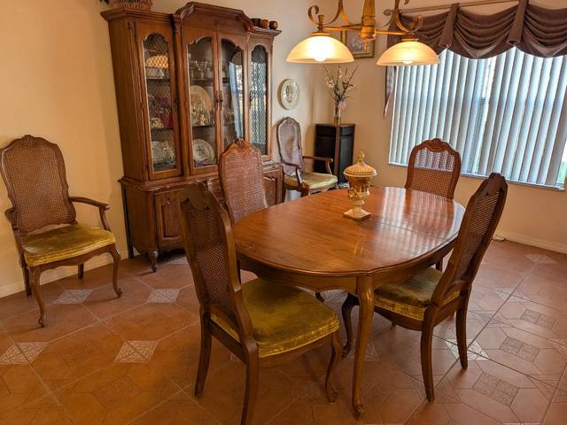 Items on offer in Lady Lake, FL — TCM Two Day Sale - Village of Hacienda South