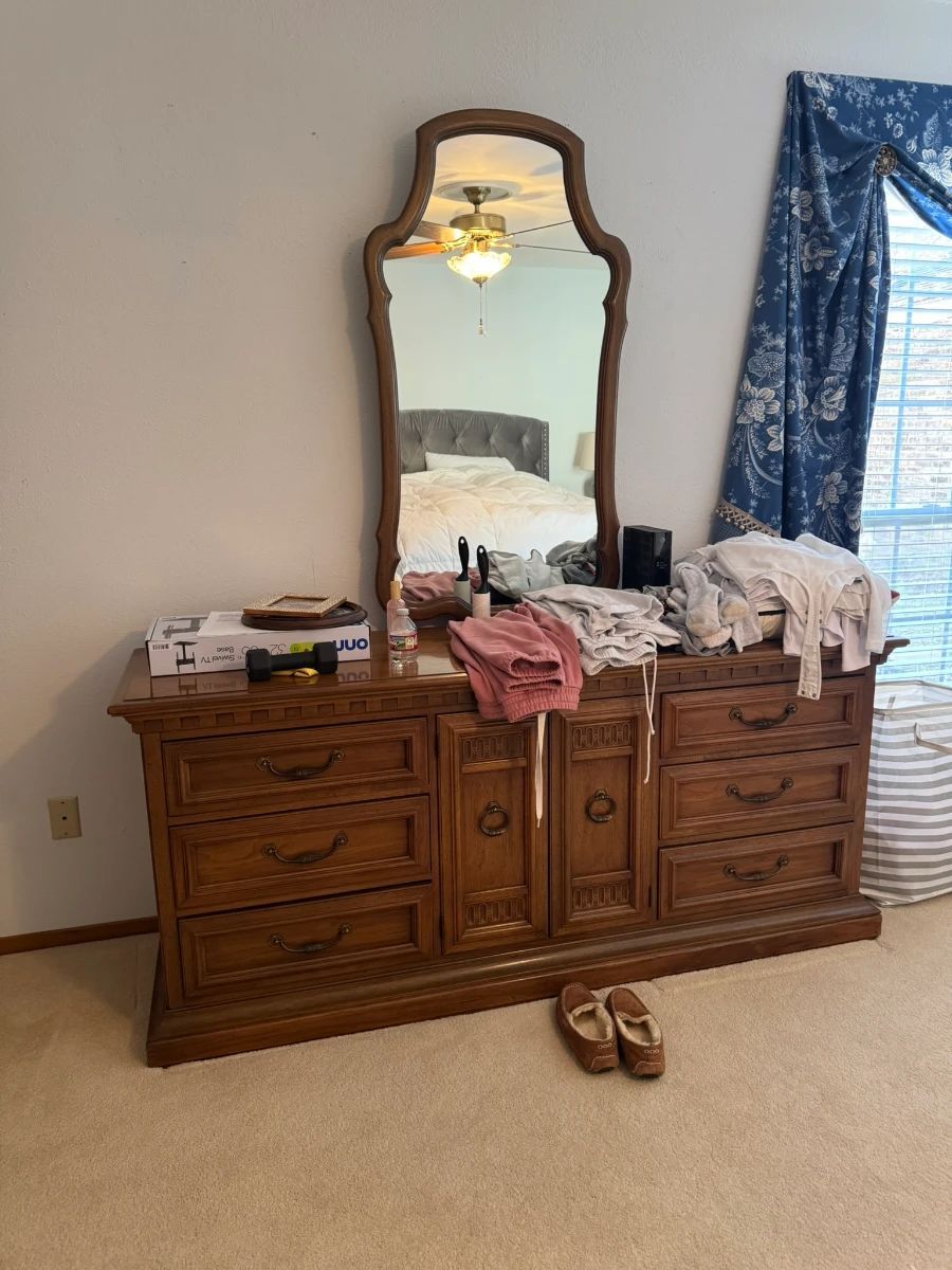 Items on offer in Dallas, TX — J Elliott Est-Wagner Cast Iron, MCM, PYREX, Crystal, Antiques, Cottagecore, Garden, Tools,