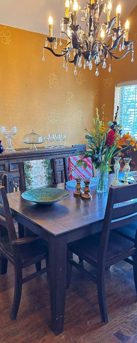 Estate Sale In Mansfield cover photo
