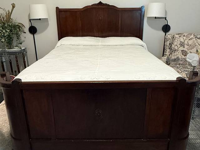 Items on offer in Daphne, AL — IMPECCABLE DAPHNE SALE
